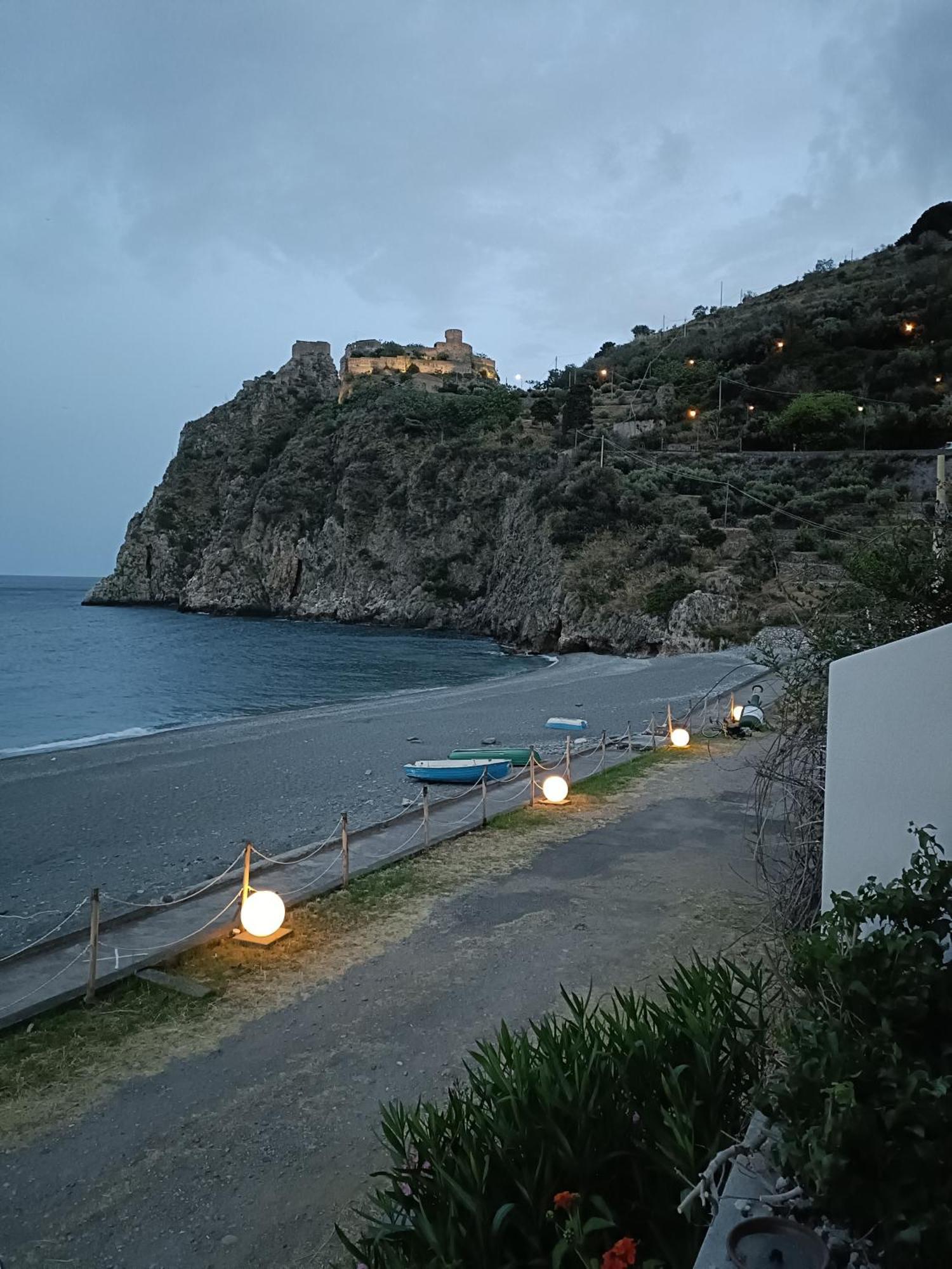 Casa Vacanze Margarita Sant'Alessio Siculo Exterior photo